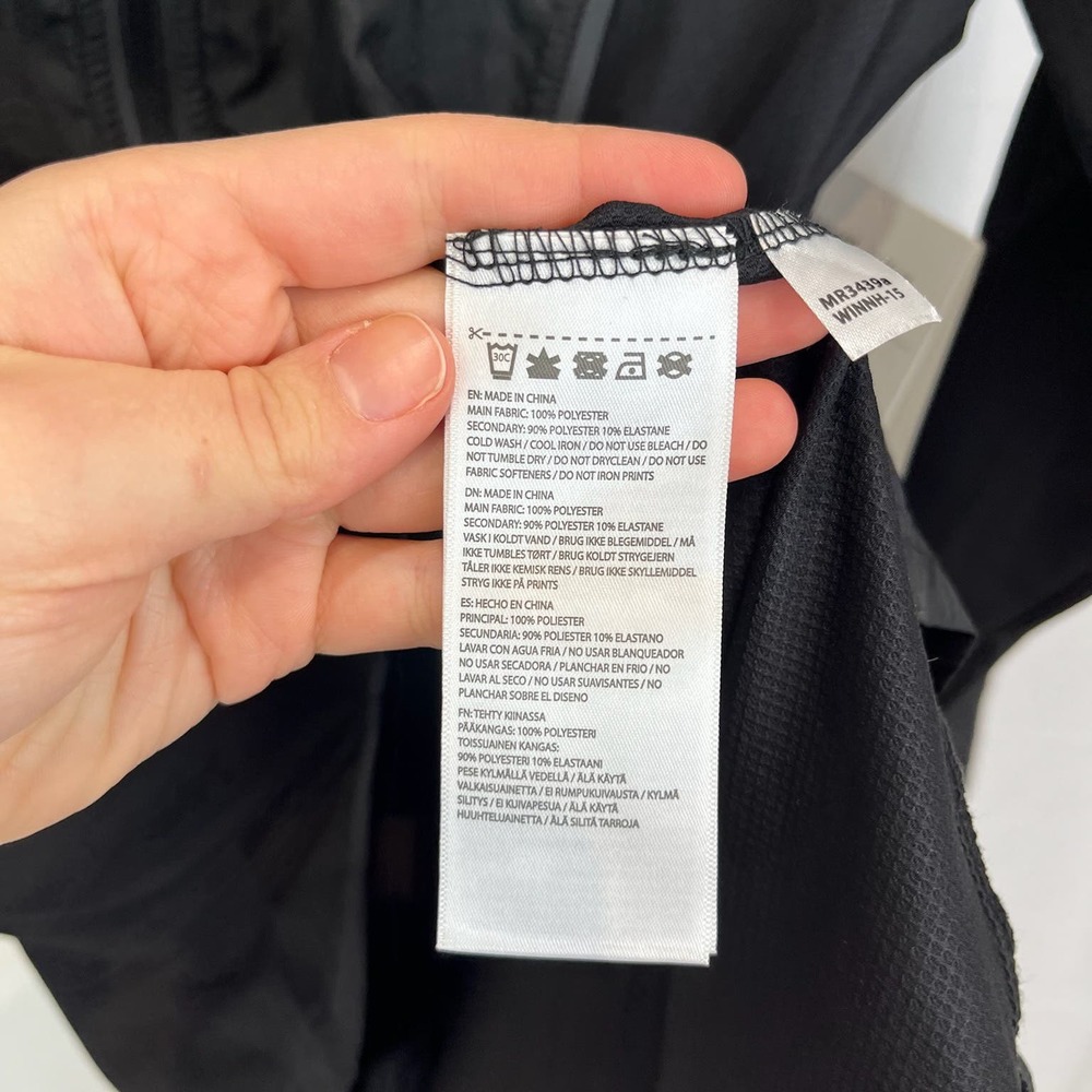 2XU Black Performance Zip-Up Jacket - Picture 9 of 12